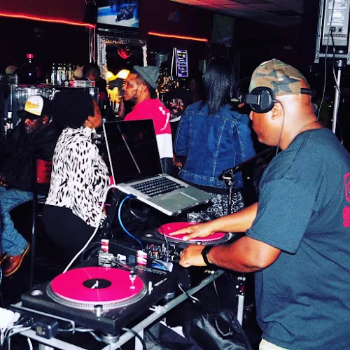 BIG PLAY DJ's - music