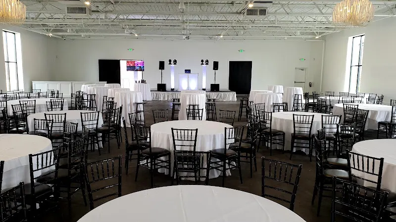 iPartyology - Wedding DJ & Photobooth Services - music